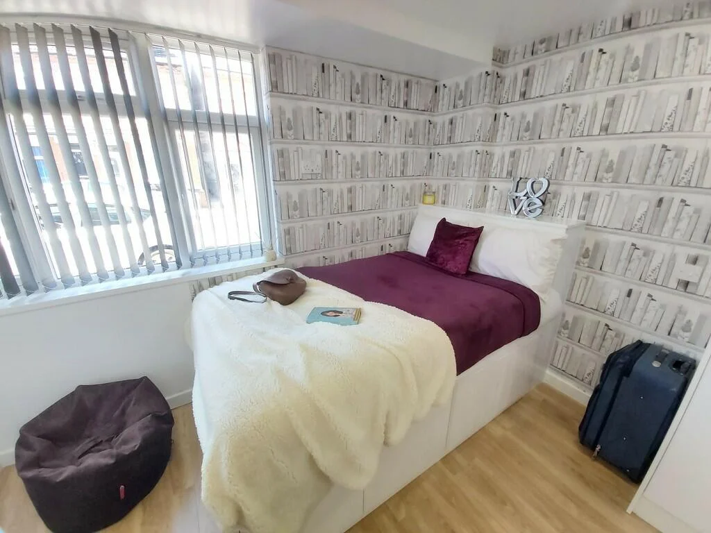 Fully Furnished Student Ensuite Near UoB